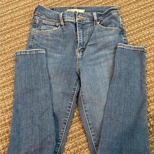 Levi's Women's Skinny Jeans in Blue